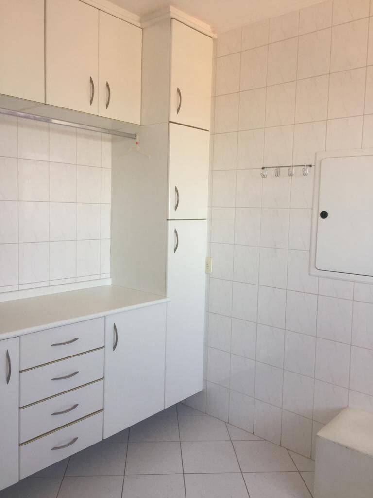 Apartamento à venda com 3 quartos, 128m² - Foto 4