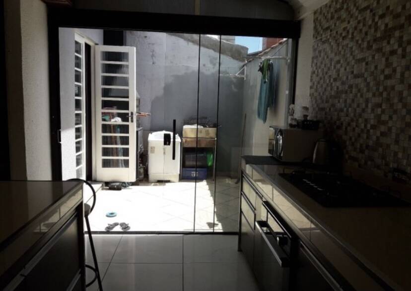 Casa à venda com 2 quartos, 47m² - Foto 11