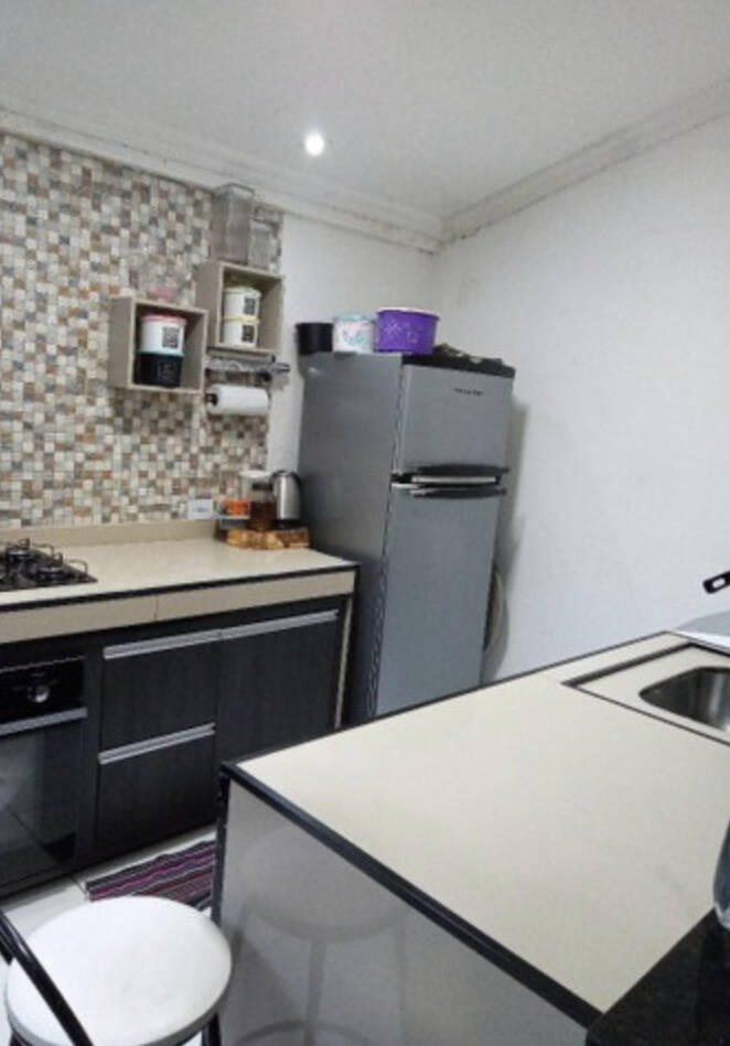 Casa à venda com 2 quartos, 47m² - Foto 15