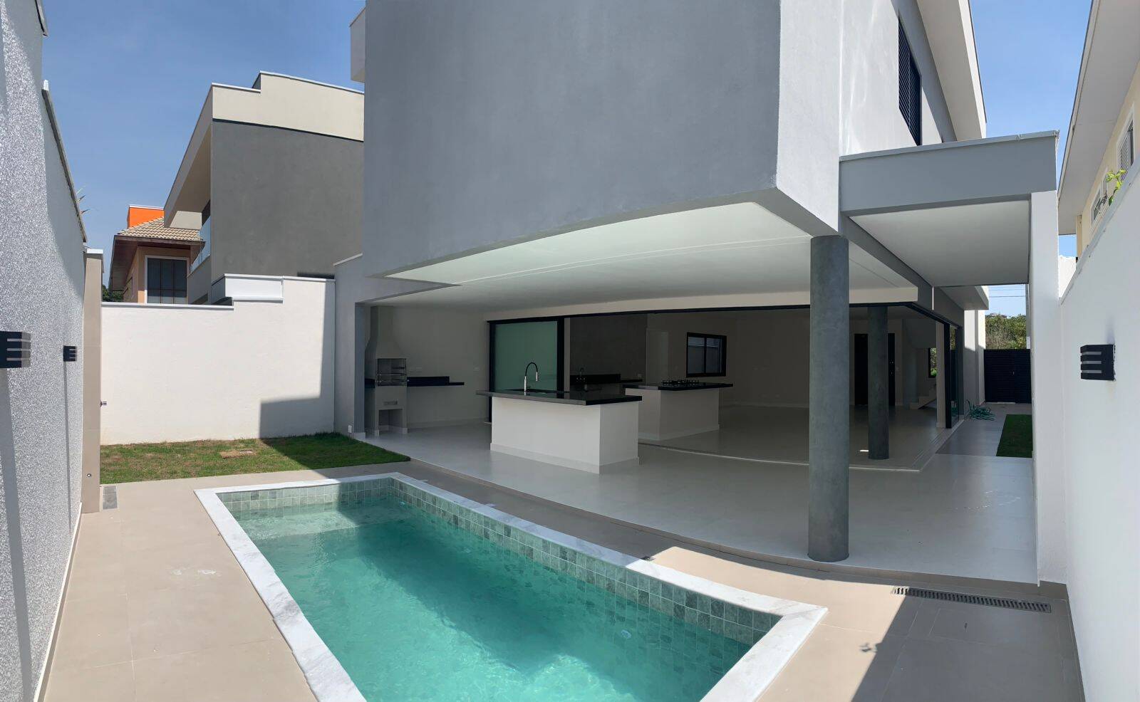 Casa à venda com 4 quartos, 270m² - Foto 12