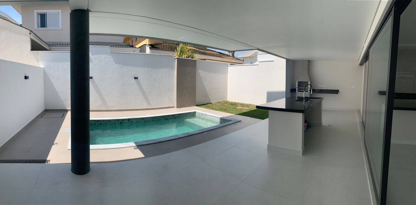 Casa à venda com 4 quartos, 270m² - Foto 15