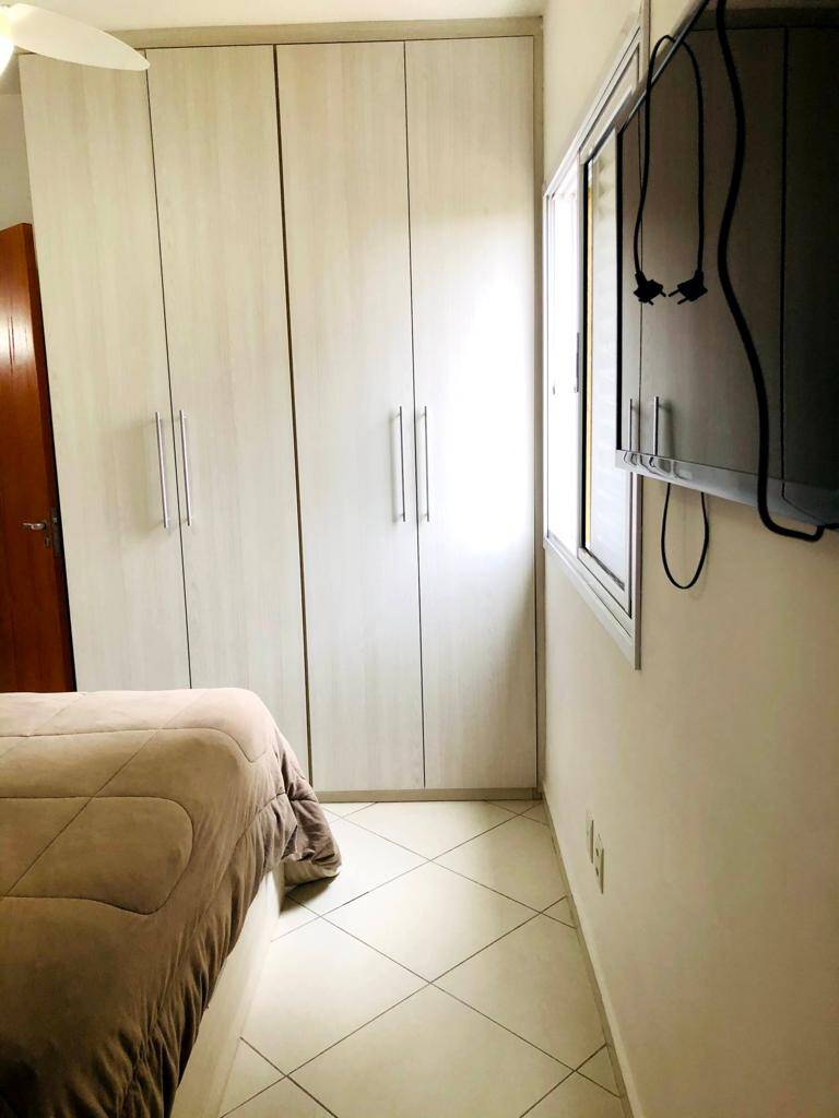 Apartamento à venda com 2 quartos, 70m² - Foto 14