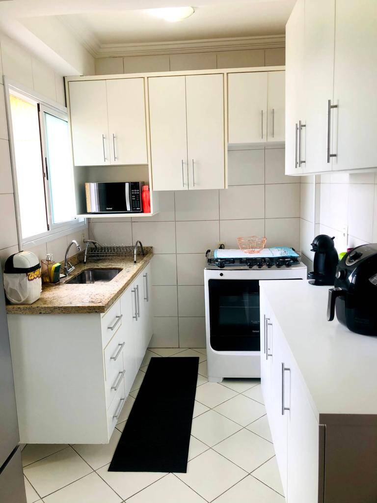 Apartamento à venda com 2 quartos, 70m² - Foto 17