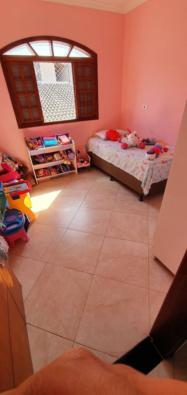 Sobrado à venda com 3 quartos, 179m² - Foto 4