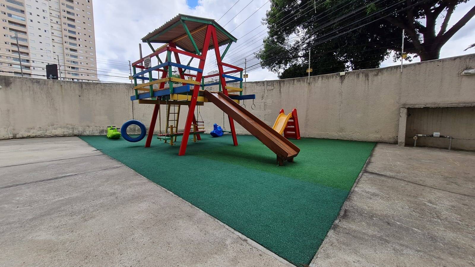 Apartamento à venda com 2 quartos, 70m² - Foto 11