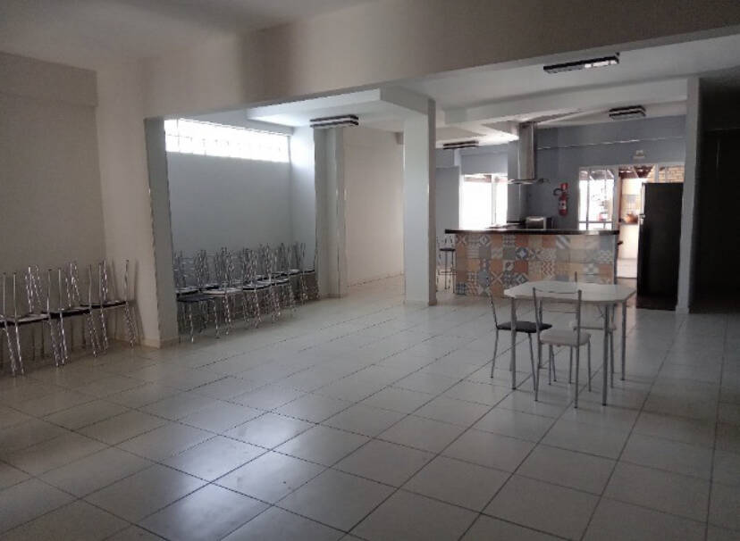 Apartamento à venda com 2 quartos, 75m² - Foto 8