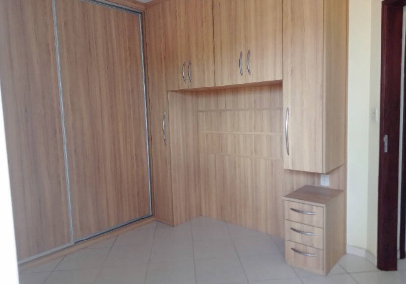 Apartamento à venda com 2 quartos, 75m² - Foto 9
