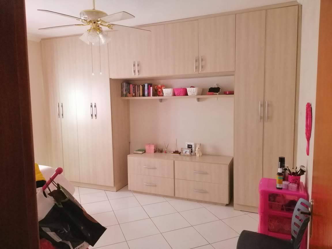 Casa à venda com 4 quartos, 195m² - Foto 38