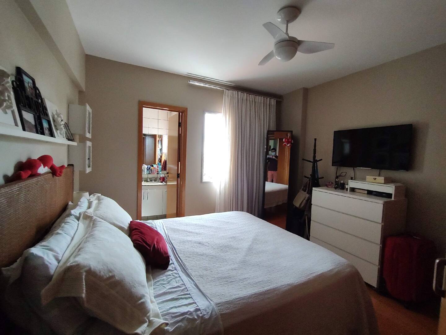 Apartamento à venda com 4 quartos, 130m² - Foto 2