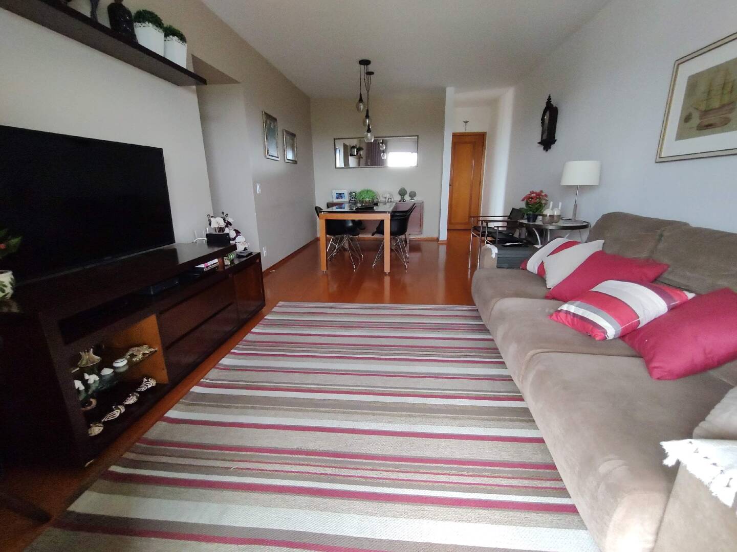 Apartamento à venda com 4 quartos, 130m² - Foto 1
