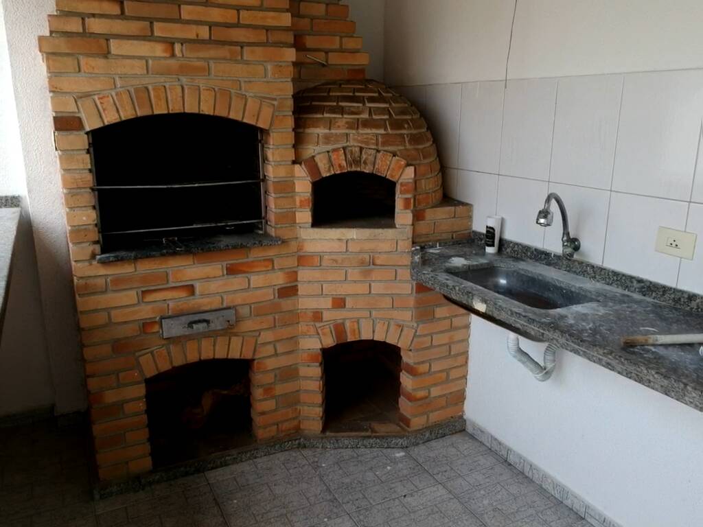 Sobrado à venda com 4 quartos, 197m² - Foto 2