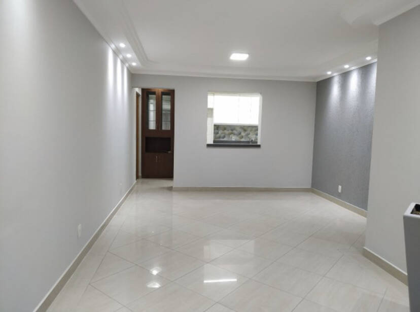 Apartamento à venda com 3 quartos, 111m² - Foto 1
