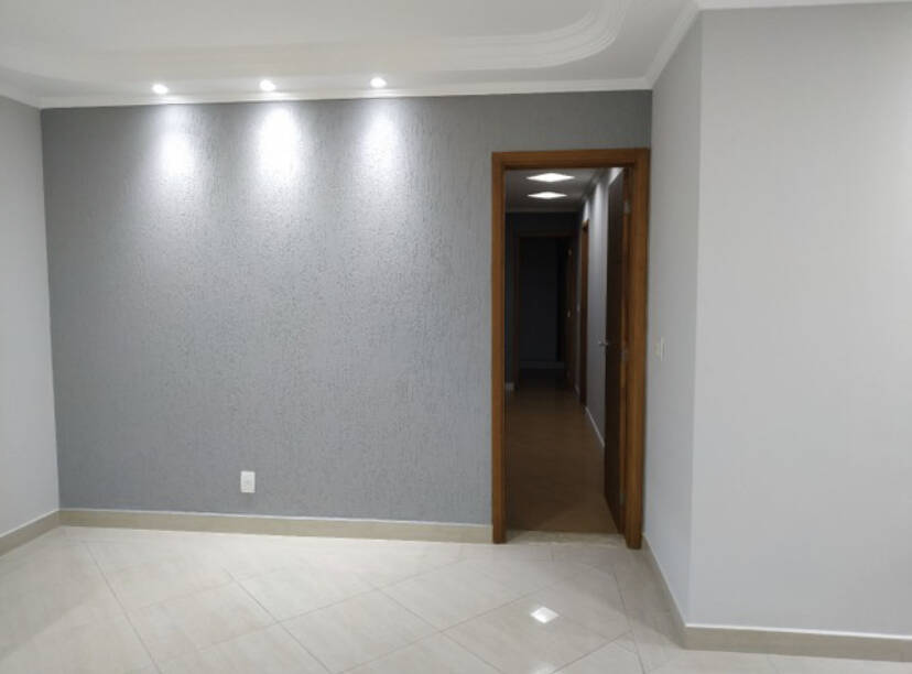 Apartamento à venda com 3 quartos, 111m² - Foto 2