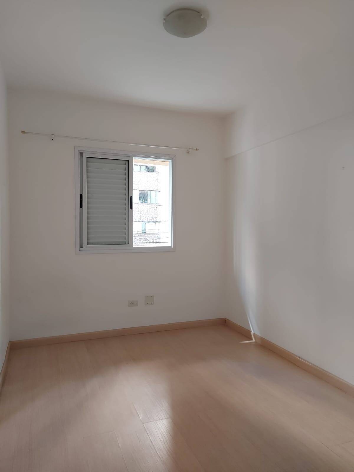 Apartamento à venda com 3 quartos, 83m² - Foto 20