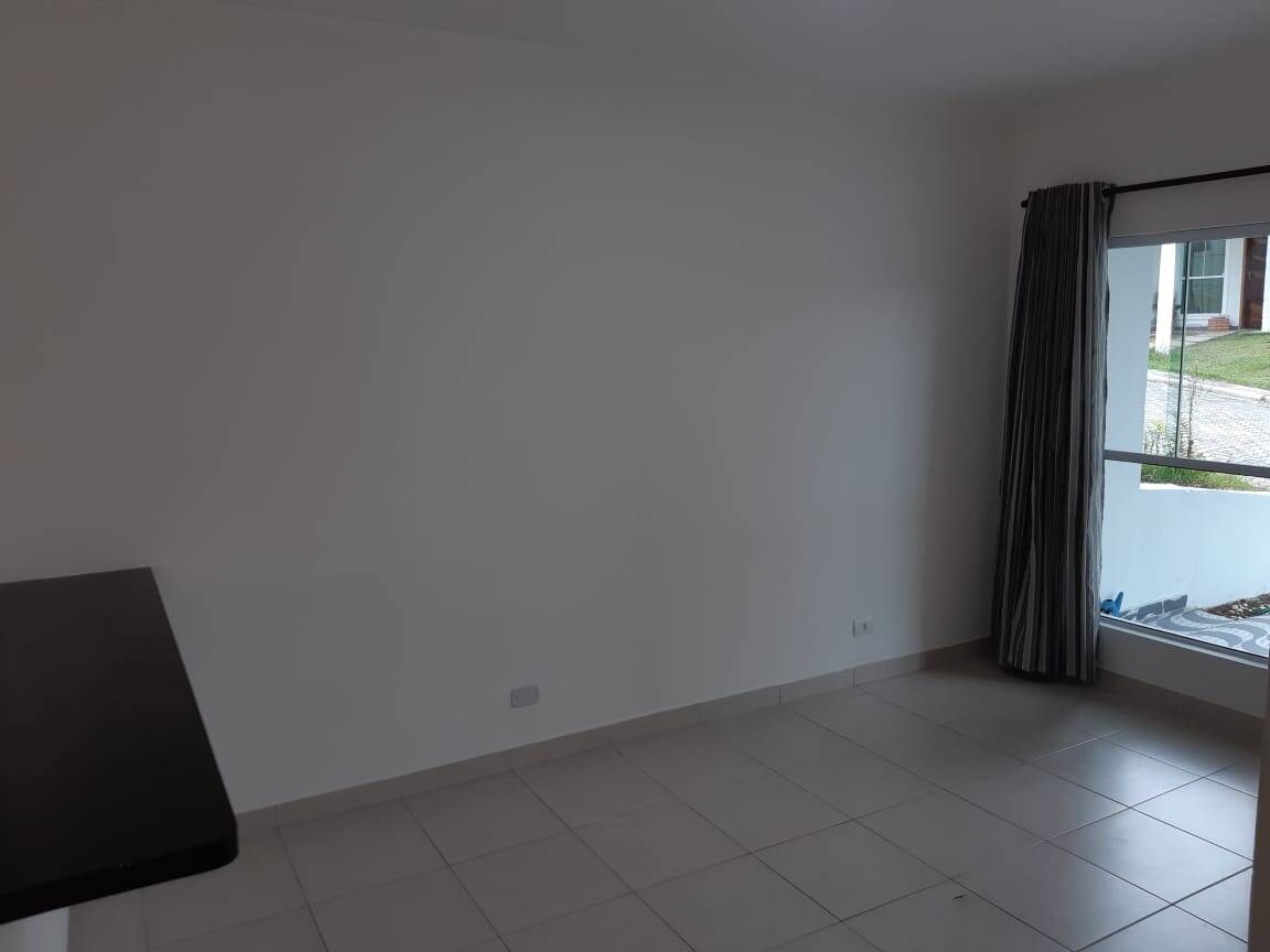 Casa à venda com 2 quartos, 67m² - Foto 5