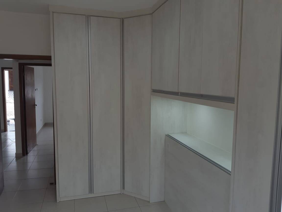 Casa à venda com 2 quartos, 67m² - Foto 7