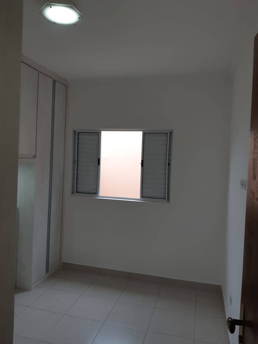 Casa à venda com 2 quartos, 67m² - Foto 10