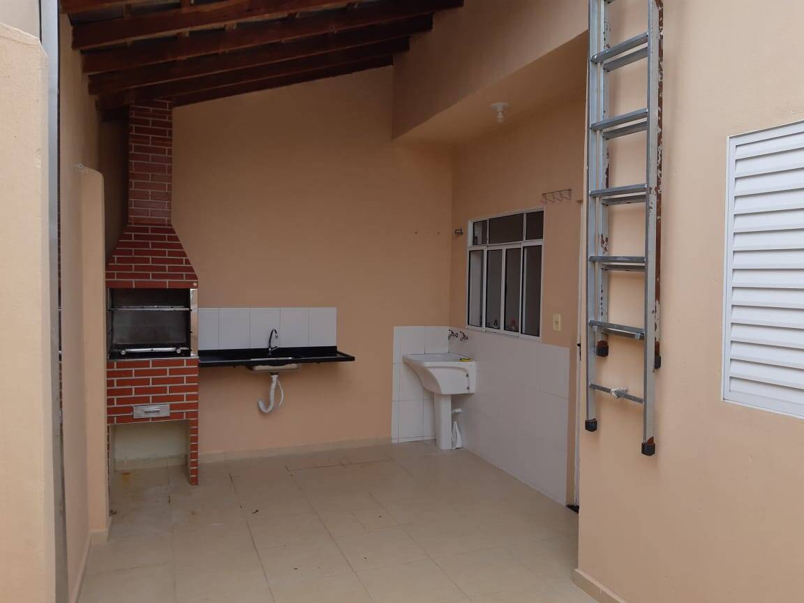 Casa à venda com 2 quartos, 67m² - Foto 16