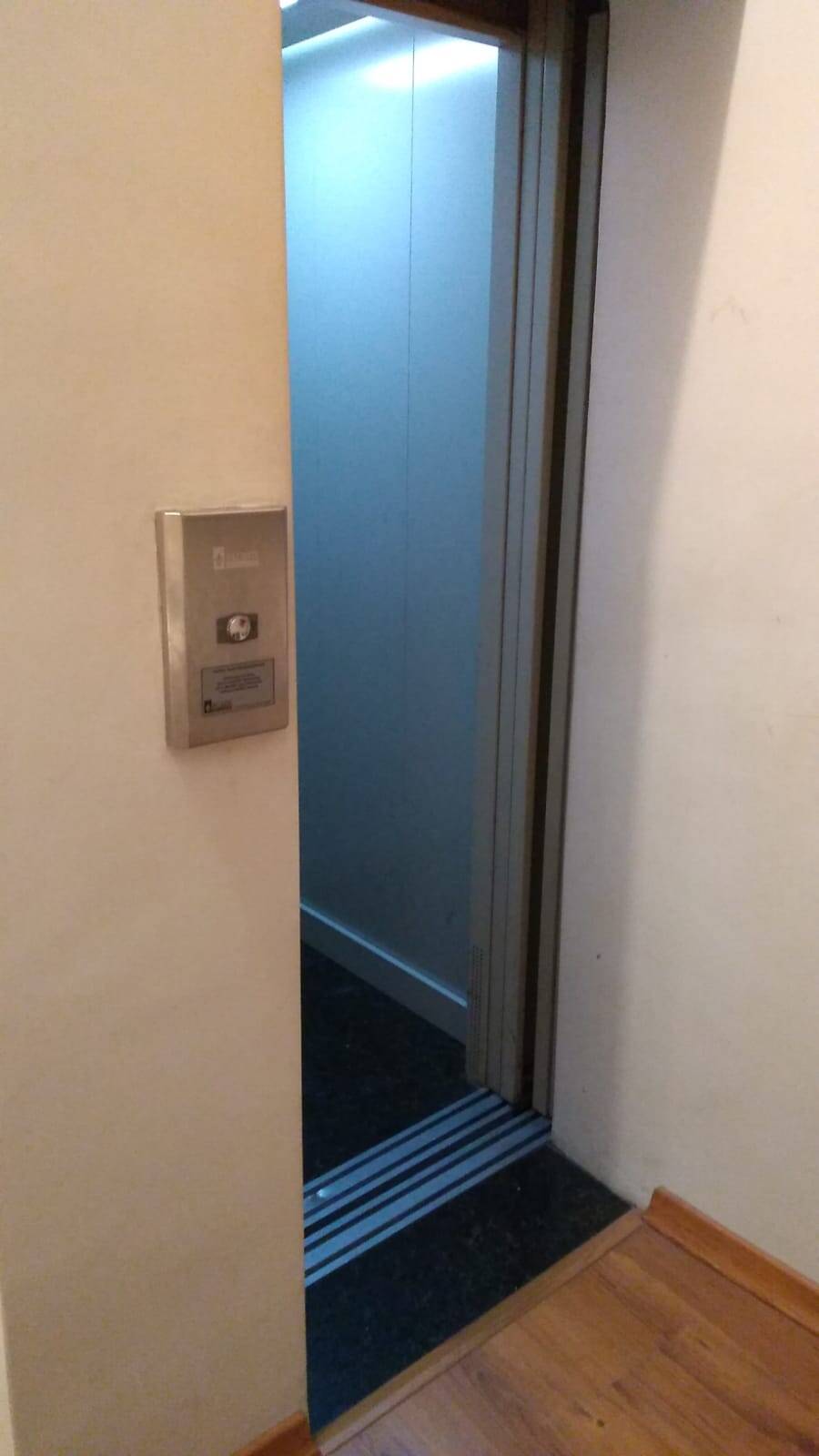 Apartamento à venda com 2 quartos, 60m² - Foto 14