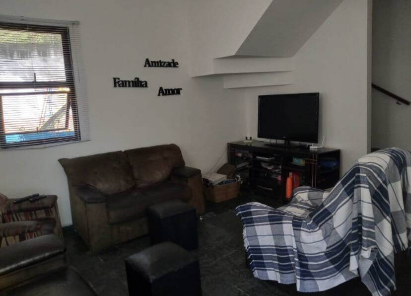 Casa à venda com 3 quartos, 110m² - Foto 1