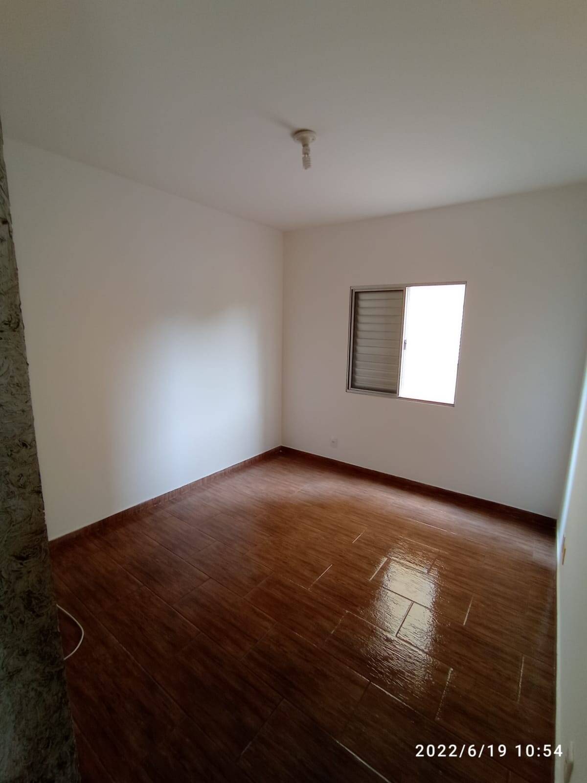 Apartamento à venda com 2 quartos, 60m² - Foto 2