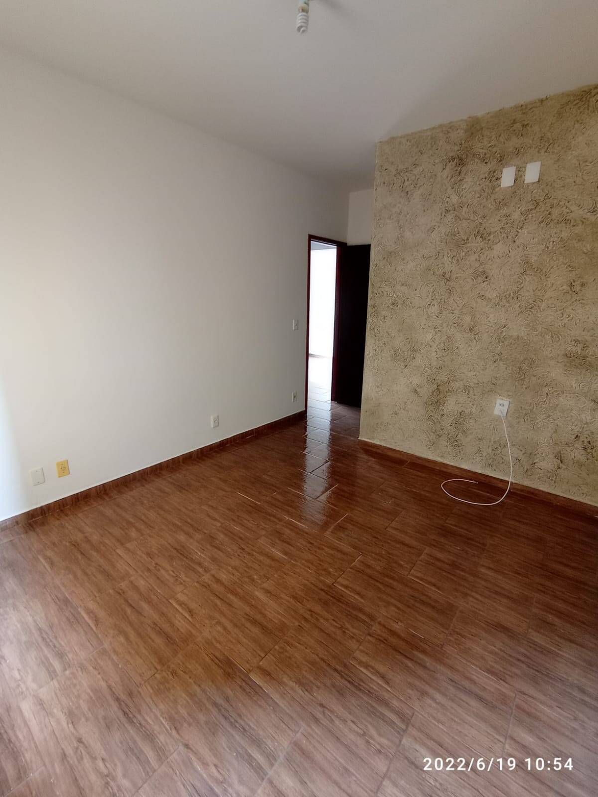 Apartamento à venda com 2 quartos, 60m² - Foto 3