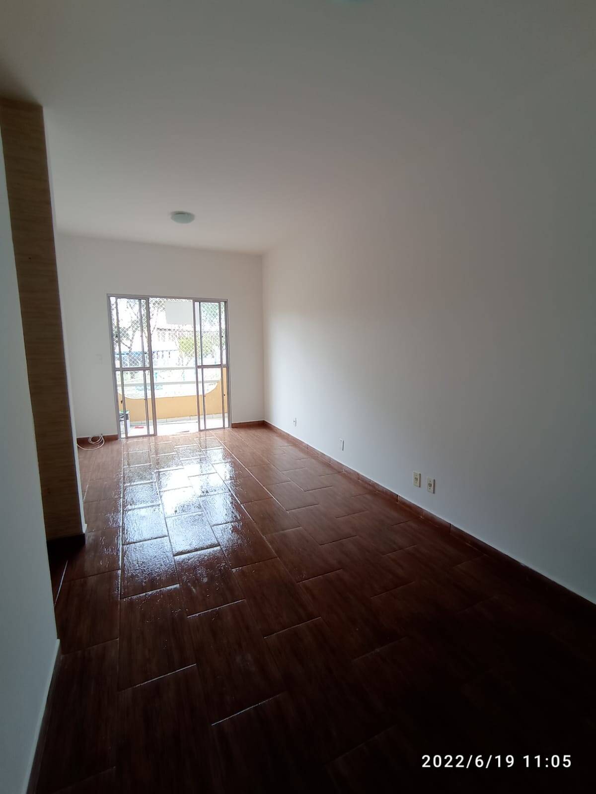 Apartamento à venda com 2 quartos, 60m² - Foto 1
