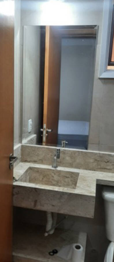 Apartamento à venda com 3 quartos, 96m² - Foto 2