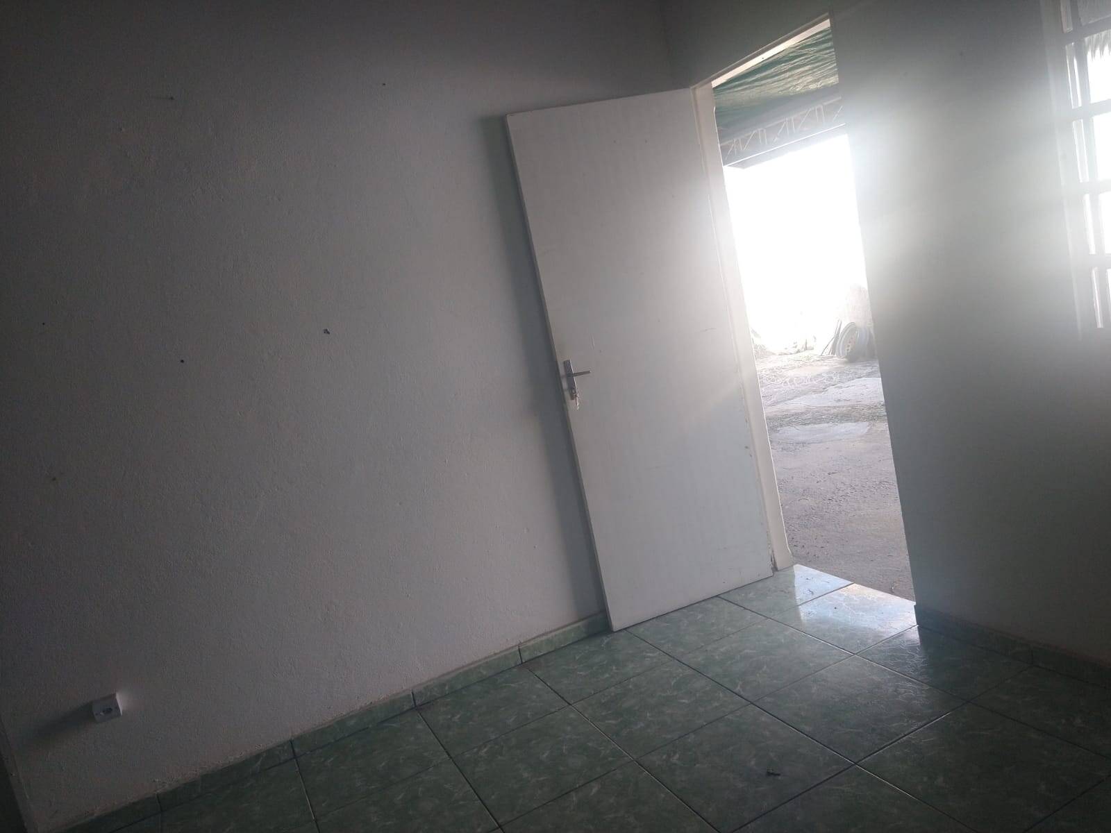 Casa à venda com 1 quarto, 760m² - Foto 11