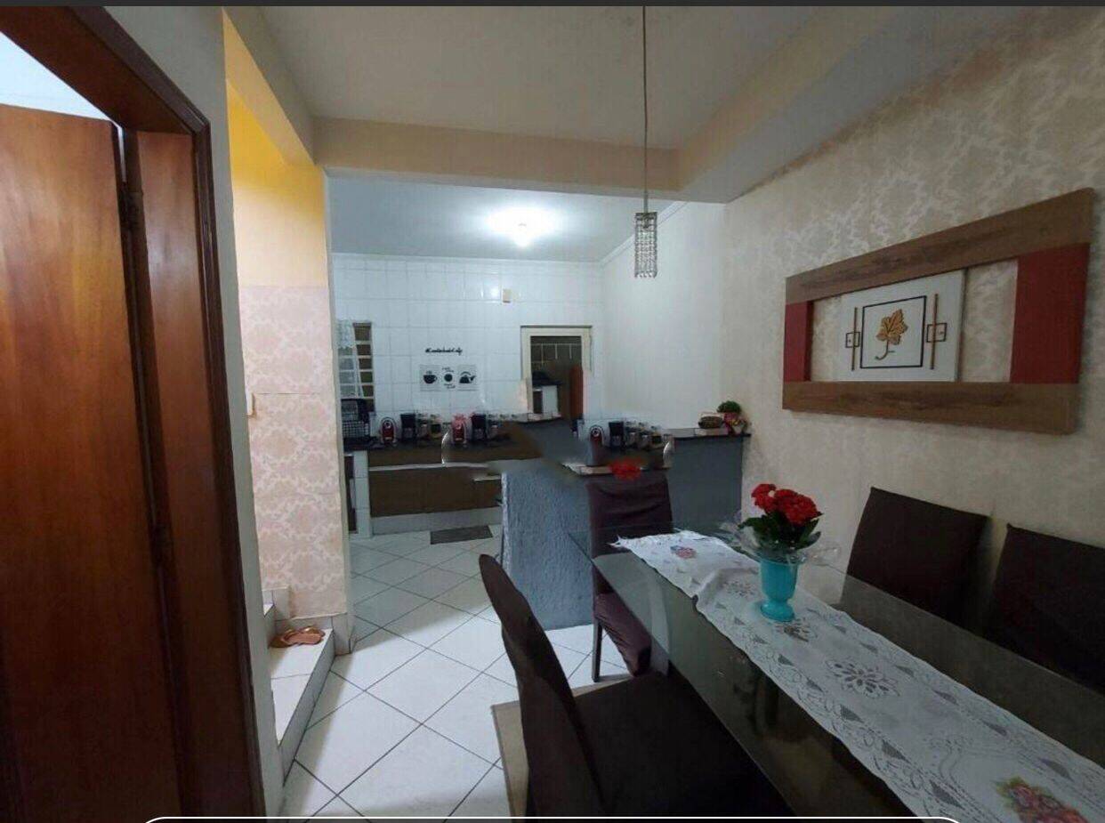 Casa à venda com 3 quartos, 92m² - Foto 5