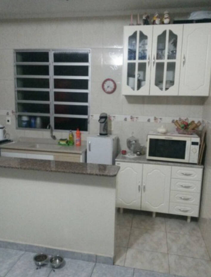 Casa à venda com 2 quartos, 72m² - Foto 4