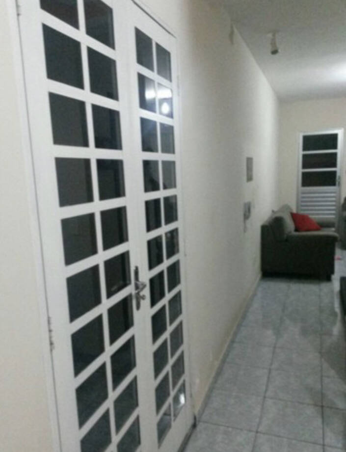 Casa à venda com 2 quartos, 72m² - Foto 5