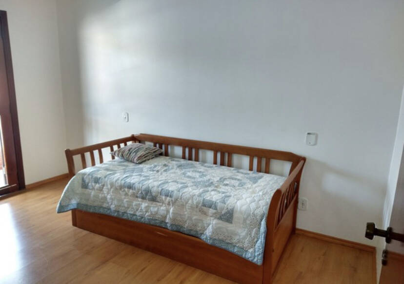 Casa à venda com 5 quartos, 264m² - Foto 13