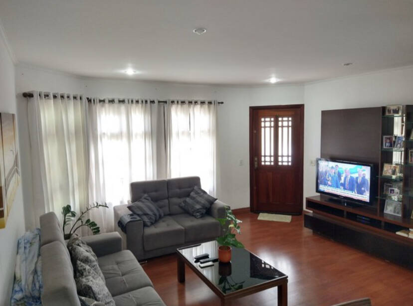 Casa à venda com 5 quartos, 264m² - Foto 1