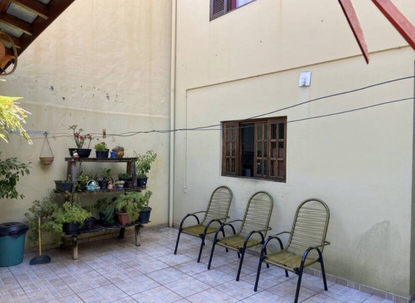 Casa à venda com 4 quartos, 220m² - Foto 6