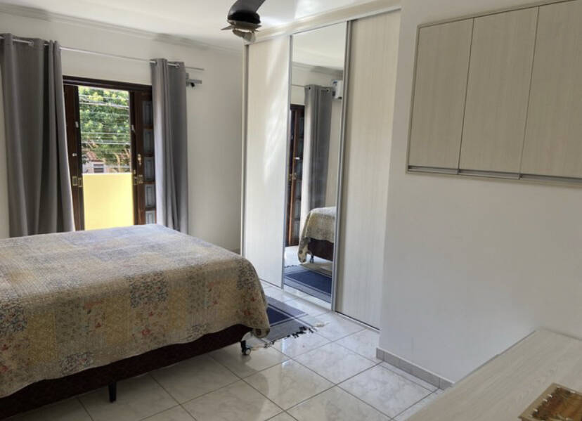 Casa à venda com 4 quartos, 220m² - Foto 16