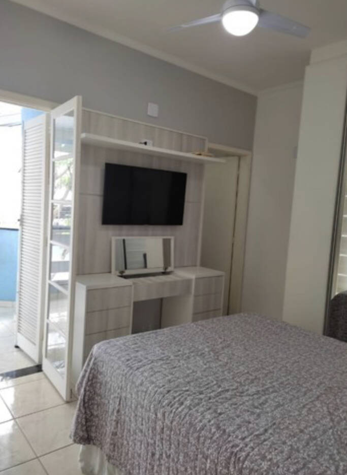 Casa à venda com 2 quartos, 80m² - Foto 11