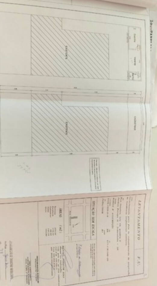 Casa à venda com 4 quartos, 264m² - Foto 2