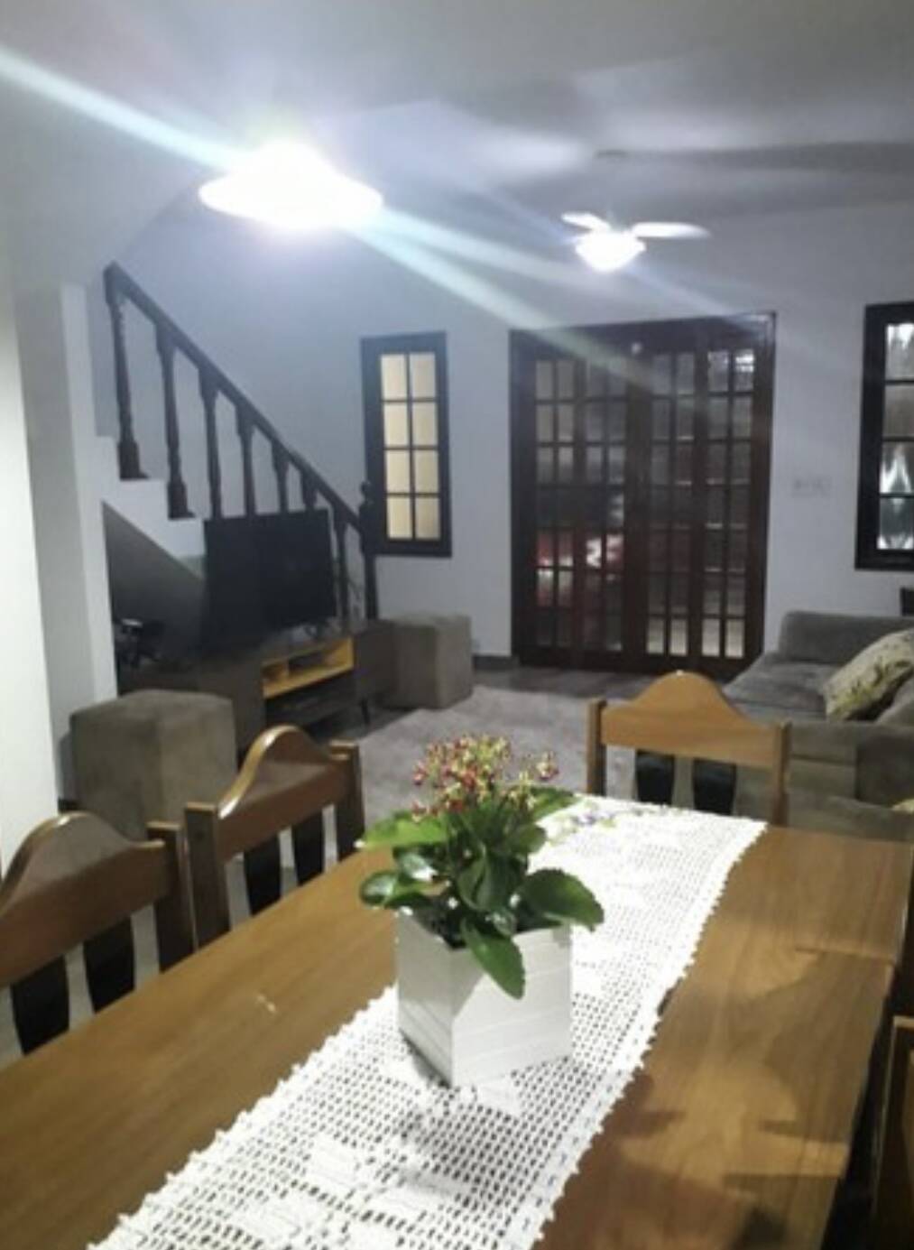 Casa à venda com 3 quartos, 160m² - Foto 1