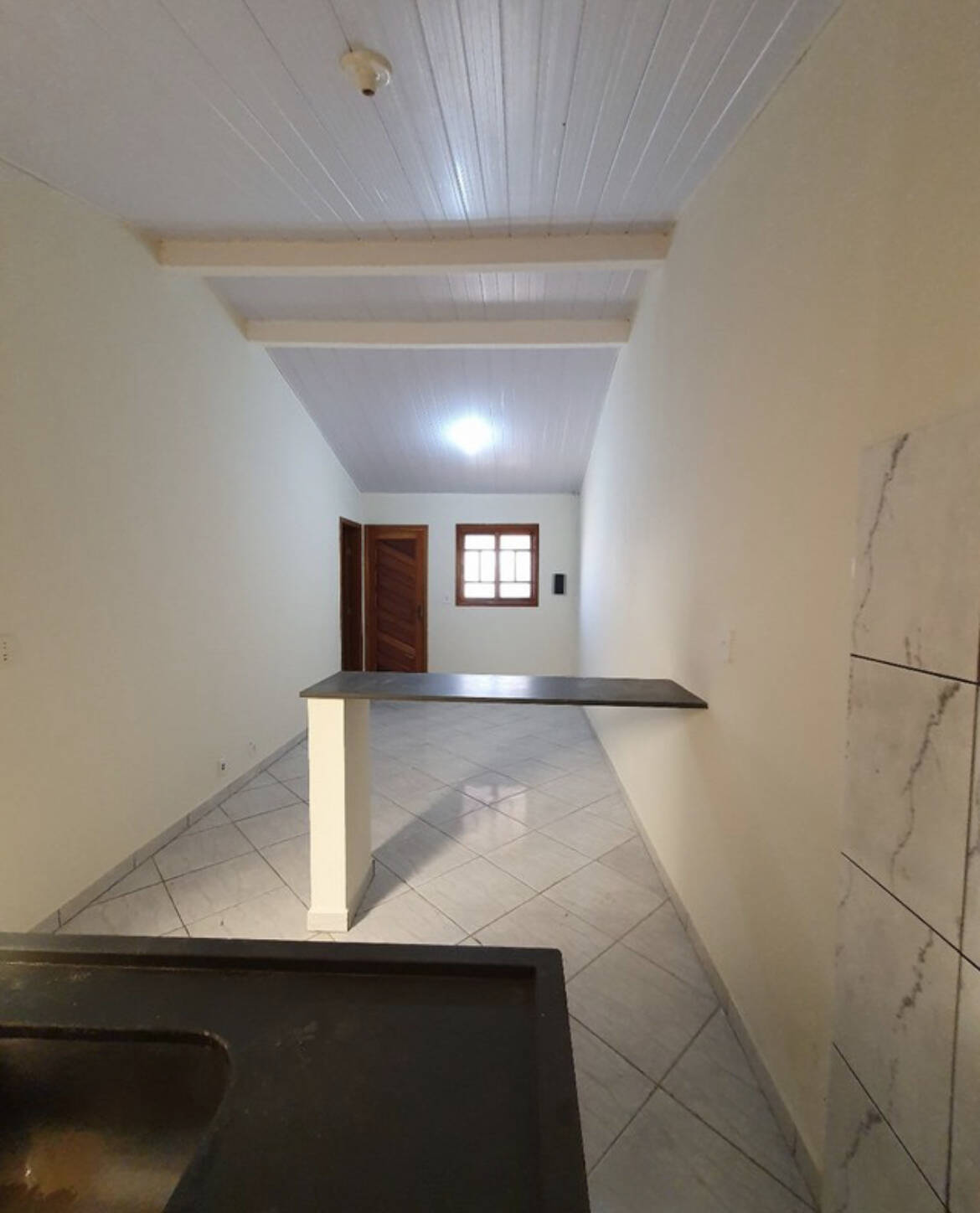 Casa à venda com 4 quartos, 120m² - Foto 1