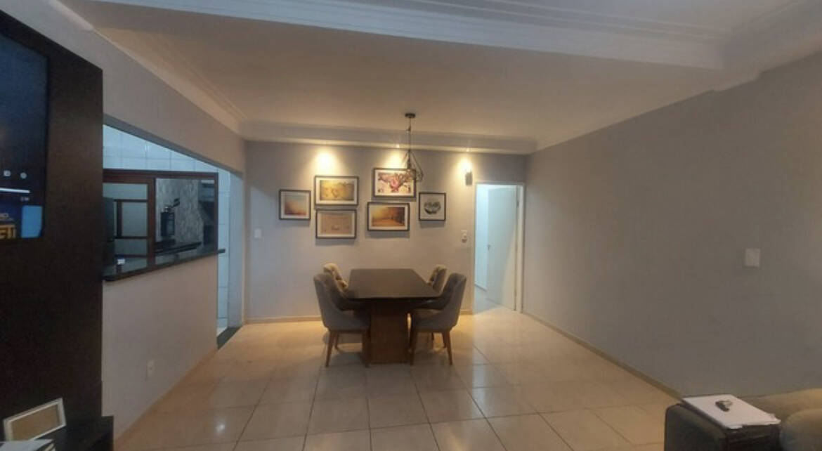 Casa à venda com 3 quartos, 110m² - Foto 7