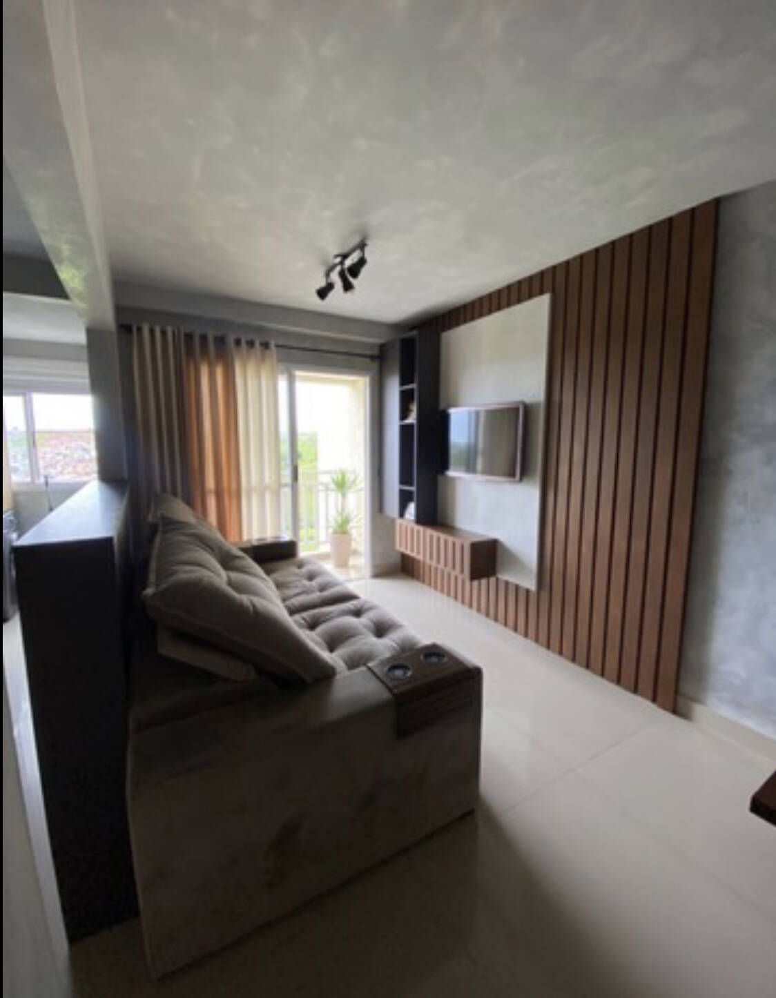 Apartamento à venda com 2 quartos, 57m² - Foto 1