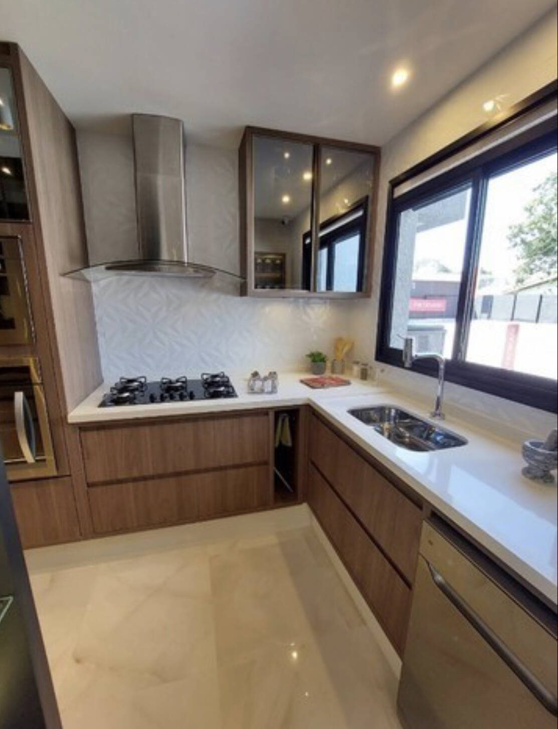 Apartamento à venda com 3 quartos, 120m² - Foto 3