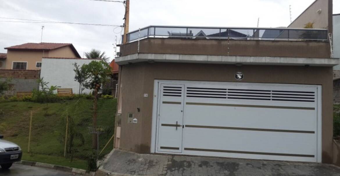 Casa à venda com 3 quartos, 130m² - Foto 1