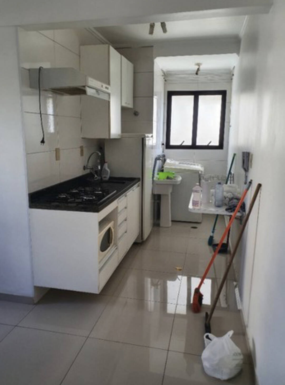 Apartamento à venda com 1 quarto, 42m² - Foto 8