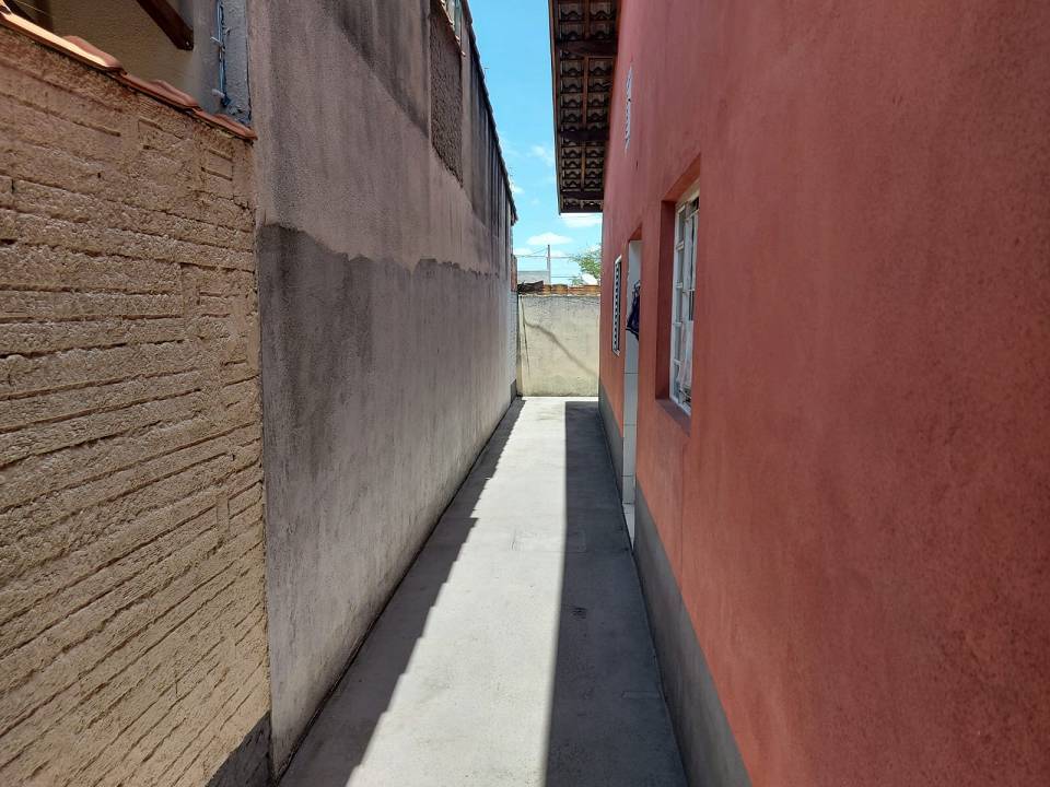 Casa à venda com 2 quartos, 80m² - Foto 5