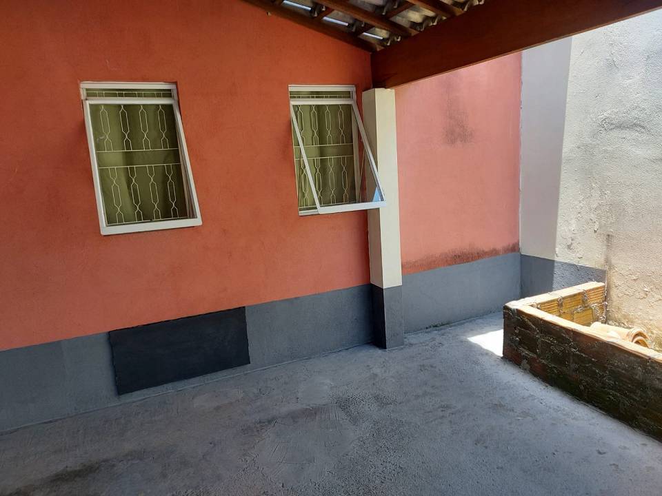 Casa à venda com 2 quartos, 80m² - Foto 6