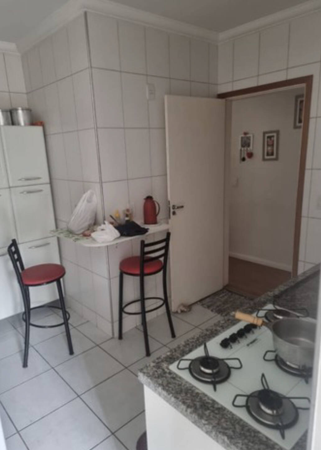 Apartamento à venda com 2 quartos, 72m² - Foto 3