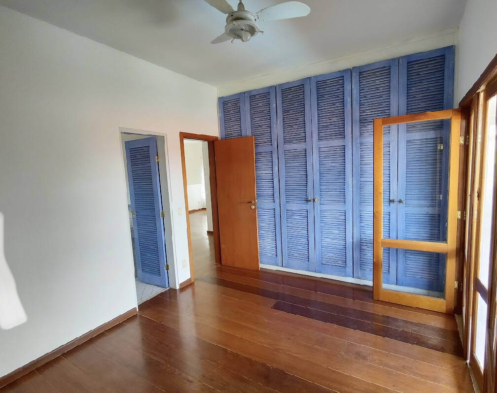 Casa à venda com 3 quartos, 337m² - Foto 21