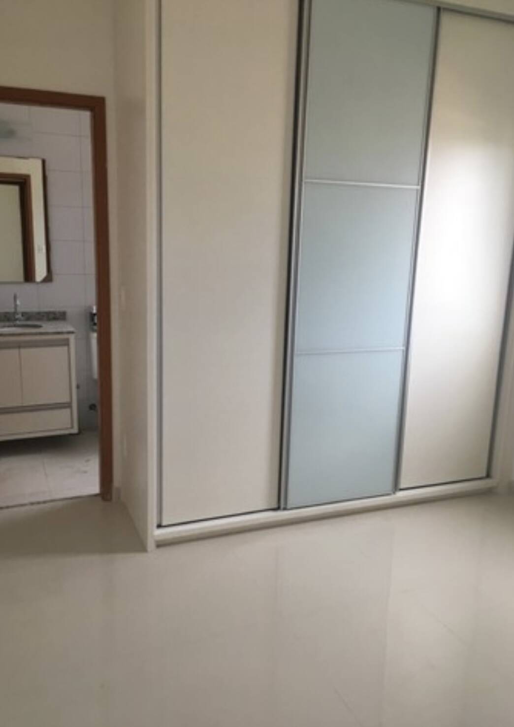 Apartamento à venda com 2 quartos, 69m² - Foto 2